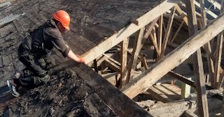 Профессиональный демонтаж стропильной системы от Сварной-Нвм в Новомосковске от 567 рублей.