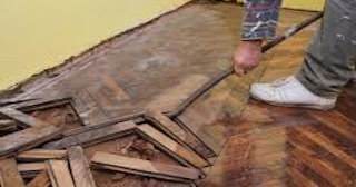 Демонтаж пола в квартире в Новомосковске - Стоимость от 515 рублей | Сварной-Нвм